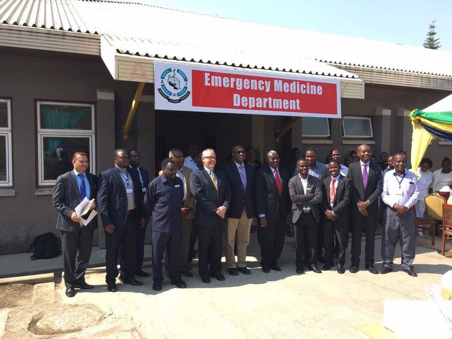 The Permanent Secretary of the Ministry of Health and the Vice President of the Abbott Fund with other guests at the handover of equipment for the new Emergency Department at Mbeya Zonal Referral Hospital